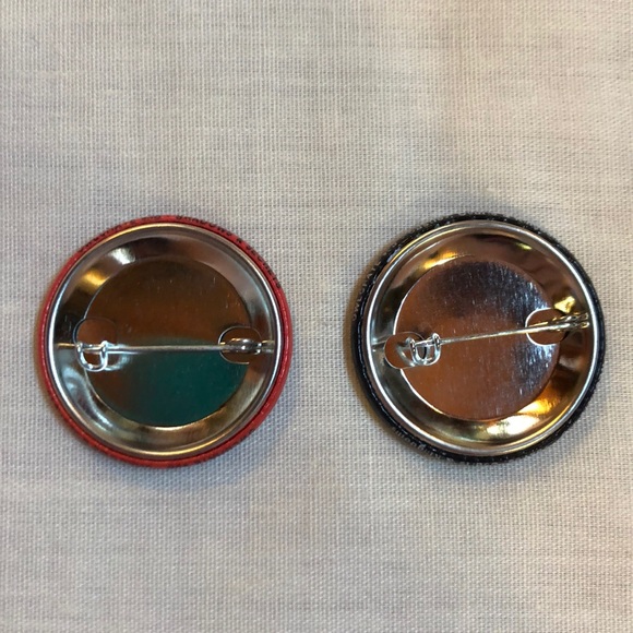 Assorted Button Style Pins - Picture 2 of 6